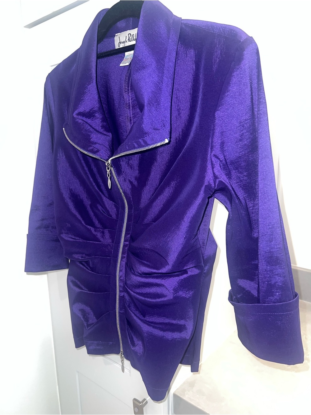 Joseph Ribkoff Purple Satin Ruched Jacket-LIKE NEW • DISCOUNTED PRICE - Picture 11 of 11